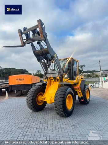 Pá Carregadeira Volvo L60F