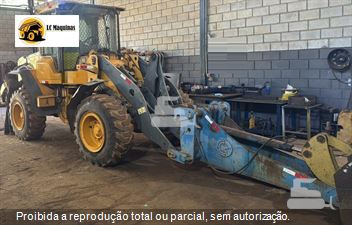 Pá Carregadeira Volvo L60F