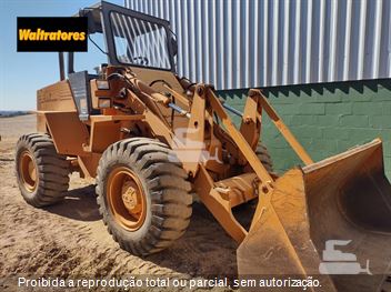 Pá Carregadeira Case W20E