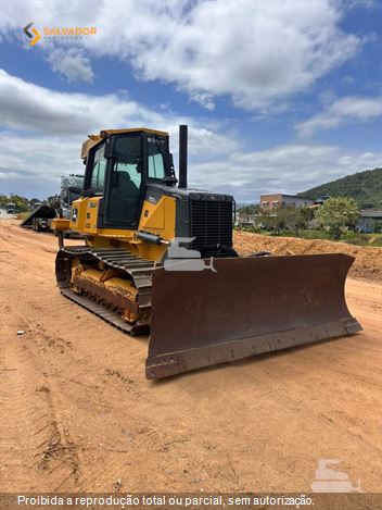 Trator de Esteira John Deere 700J-II
