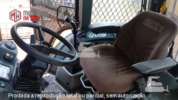 Retro Escavadeira New Holland B95B
