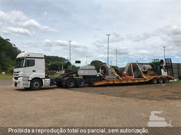 Caminhão Mercedes-Benz Axor 2644 S/LS 6x4 2p (Diesel) (E5)