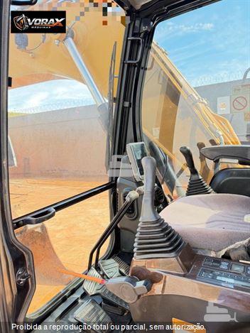 Escavadeira Sany SY135C