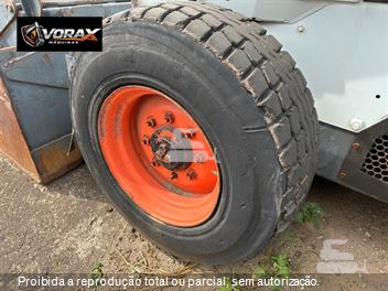 Mini-Carregadeira Bobcat S650