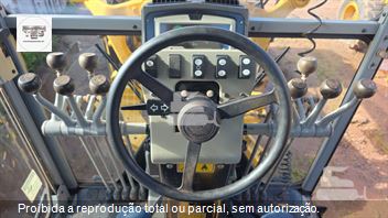 Pá Carregadeira Komatsu WA200