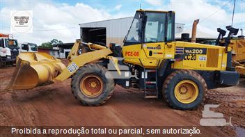 Pá Carregadeira Komatsu WA200
