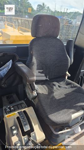 Pá Carregadeira Komatsu WA200