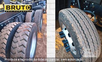 Caminhão Volkswagen 26-260 E Constellation 6x4 3-Eixos 2p (Diesel)