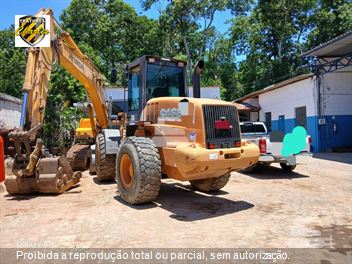 Pá Carregadeira Case 621D