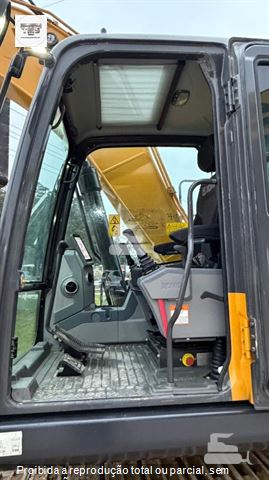 Escavadeira XCMG XE225BR