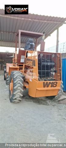 Pá Carregadeira Case W18