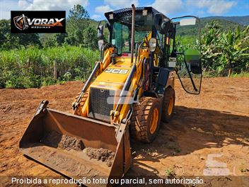 Mini-Retroescavadeira JCB 1CX