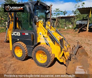 Mini-Retroescavadeira JCB 1CX