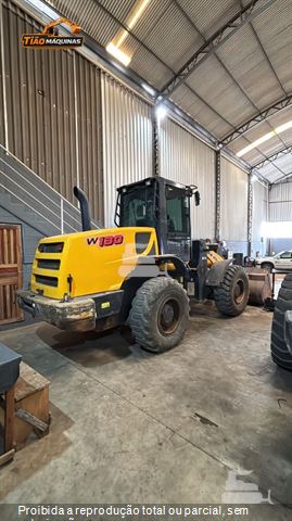Pá Carregadeira New Holland W130