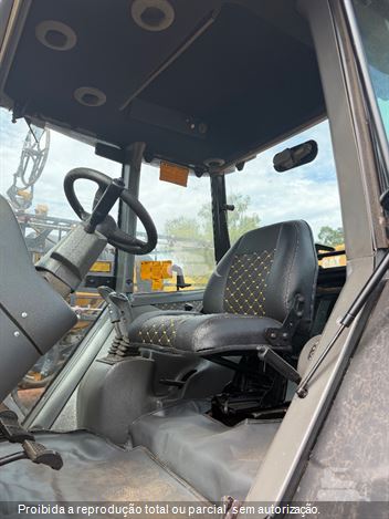 Trator Agrícola Valtra BH185