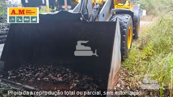 Pá Carregadeira Volvo L90F