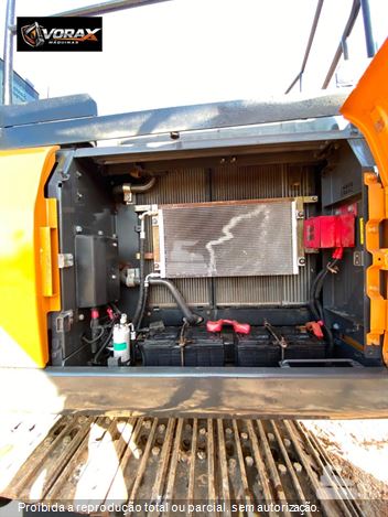 Escavadeira Case CX220C