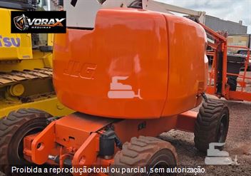 Plataforma Aérea (Elevatória) JLG 450 AJ