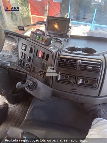 Caminhão Mercedes-Benz Axor 3131 6x4 2p (diesel)(E5)