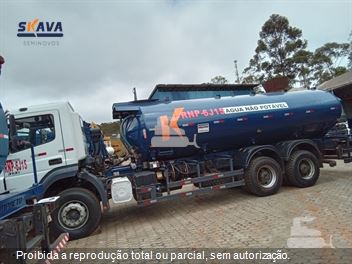 Caminhão Mercedes-Benz Axor 3131 6x4 2p (diesel)(E5)