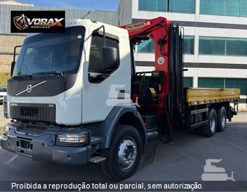 Caminhão Volvo VM 270 6x4 2p (Diesel) (E5)
