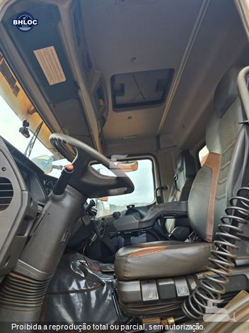Caminhão Mercedes-Benz Axor 4144 K 6x4 2p (Diesel) (E5)