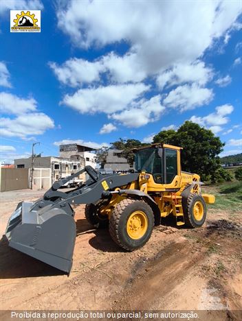 Pá Carregadeira Volvo L60F