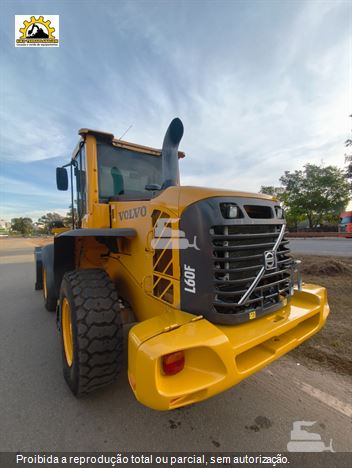 Pá Carregadeira Volvo L60F
