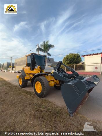 Pá Carregadeira Volvo L60F