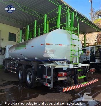 Caminhão Mercedes-Benz Axor 3131 6x4 2p (diesel)(E5)