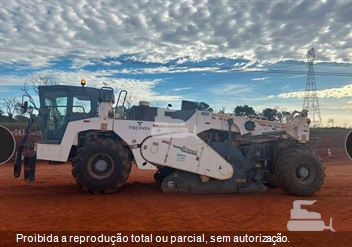 Recuperadora de Pavimentos wirtgen WR 2000