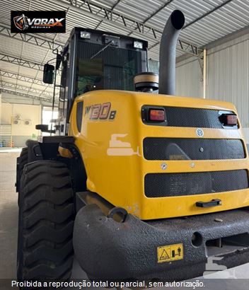 Pá Carregadeira New Holland W130 B