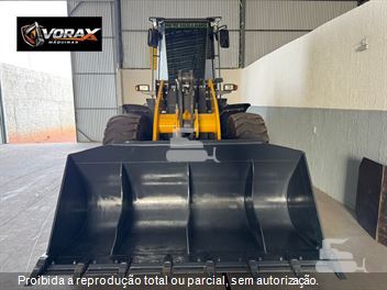 Pá Carregadeira New Holland W130 B