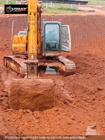 Escavadeira Hyundai R210LC-7