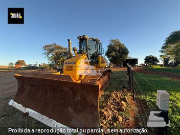 Trator de Esteira Komatsu D61-EX