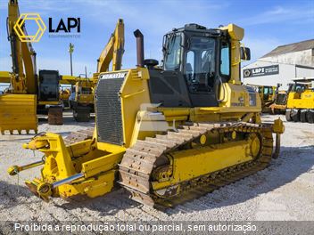Trator de Esteira Komatsu D61-EX