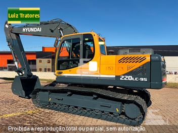 Escavadeira Hyundai R220LC-9S