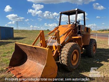 Pá Carregadeira Case W20E