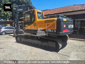 Escavadeira Hyundai R220LC-9