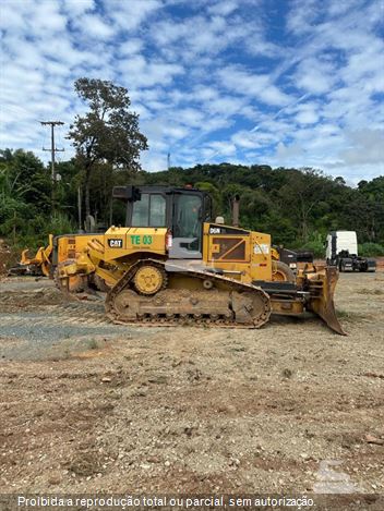 Trator de Esteira Caterpillar D6N XL
