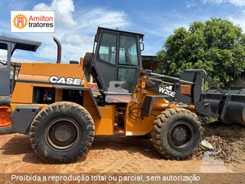 Pá Carregadeira Case W20E