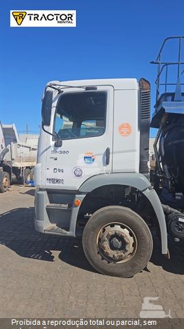 Caminhão Volkswagen 26-220 6x4 3-Eixos 2p (diesel)