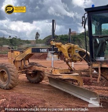 Motoniveladora Caterpillar 140K