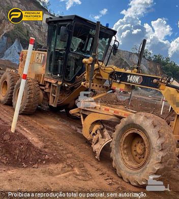 Motoniveladora Caterpillar 140K