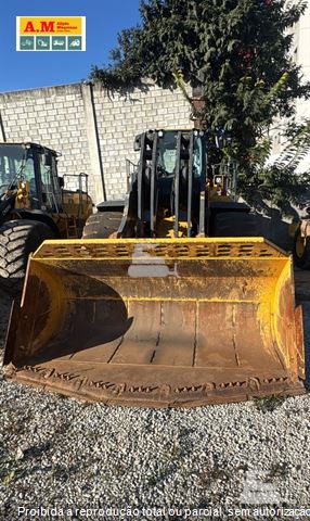 Pá Carregadeira John Deere 844P