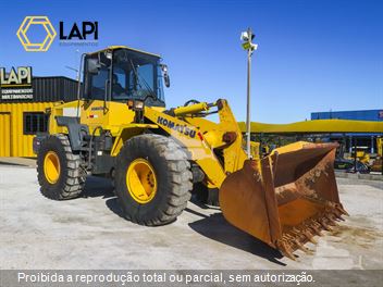 Pá Carregadeira Komatsu WA200