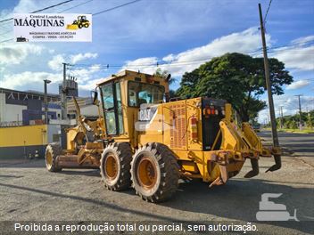 Motoniveladora Caterpillar 140K