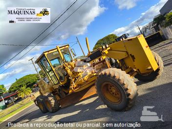 Motoniveladora Caterpillar 140K