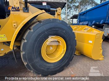 Pá Carregadeira Caterpillar 966L