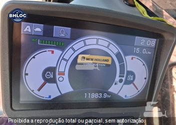 Escavadeira New Holland E215 C